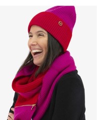 MICHAEL KORS Plaited Fisherman ribbed wool women’s beanie winter hat in Fuchsia