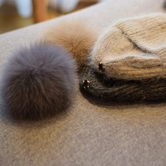 Winter Women Fox Fur Cap Warm Pompom Ball Knitted Hat Cashmere Cuffed Blend New