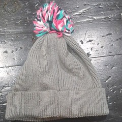 Women’s Gray Knit Pom Pom Beanie Hat Stretch One Size