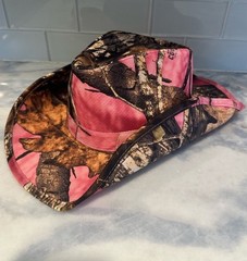 New Woman’s Peter Grimm Western Cowboy Hat/Concert Mossy Oak Brown &Pink Camo