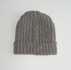 CROCHETED BEIGE BEANIE HAT WITH BRAIDED FEATURE SOFT AND COZY NEW