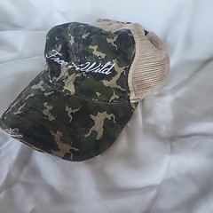Free Wild Hat Cap Women’s Camo Adjustable Strap Back Camouflage Mesh Distressed