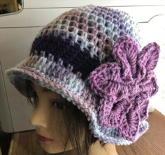 Cloche flower spring hand crochet Women Teen hat BLUE PURPLE LAVENDER NEW