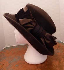 August Sarasota Chocolate Brown Wool Hat Satin Bow Behind the Velvet Cloche OS