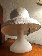 Betmar New York Woven Paper & Polyester Sun Hat W/ Metallic Thread Cream, OS NWT