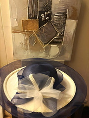 Women’s Blue & White Straw Sun Hat Wide Brim Bow Accent One Size