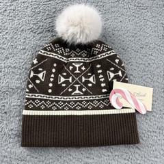 Universal Thread Hat Beanie Fitted Womens One Size Brown Fair Isle Knit Pom