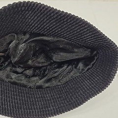 April Cornell Black Corduroy Bucket Hat Floral Rayon Lining Vintage Cottagecore.