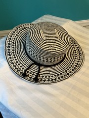Black and White Wide Brim Unisex Sun Hat New Condition Fashionable