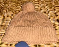 NWT’s Polo Ralph Lauren Women’s Cable-Knit Cashmere Pom-Pom Beanie Camel